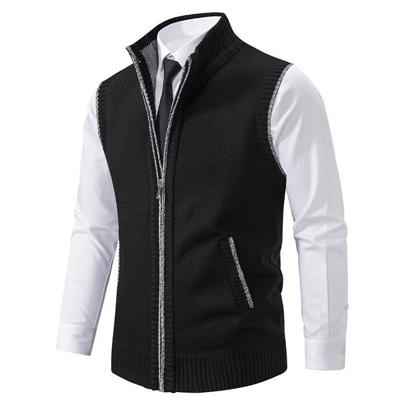 Warm Fleece Vest With Zip Up Design