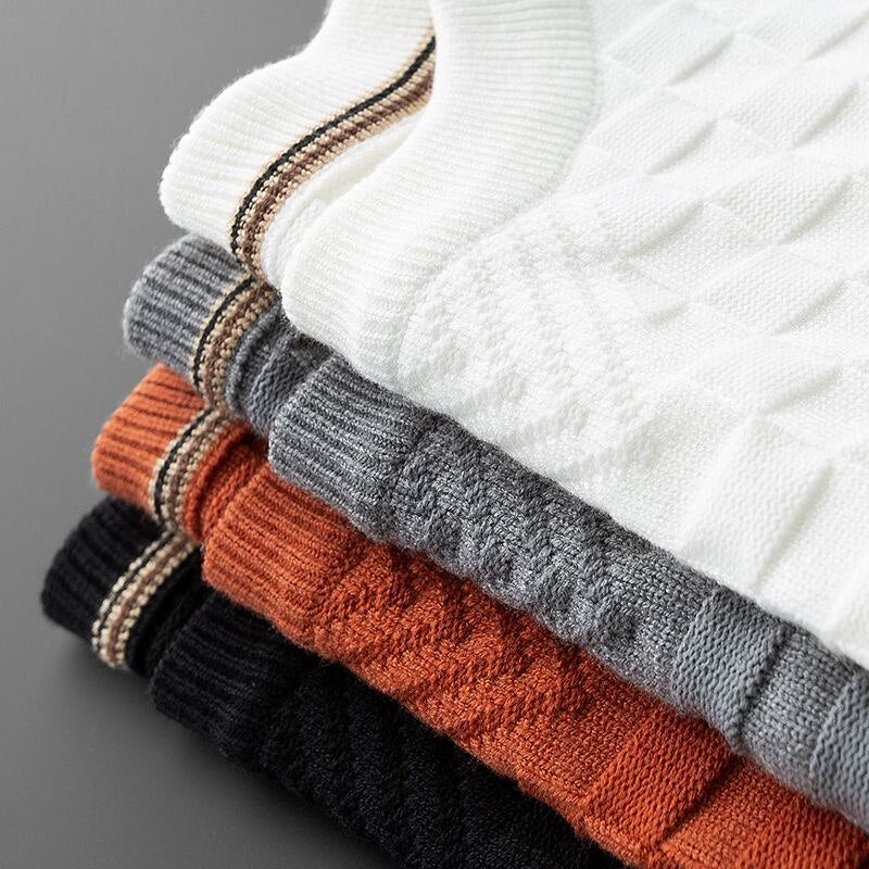Fashionable Checkered Detail Sweatshirt